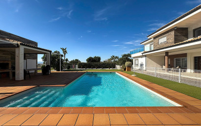 Revente - Villa -
Crevillente