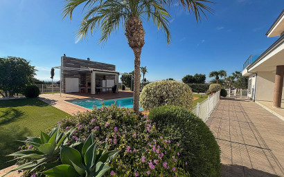 Revente - Villa -
Crevillente