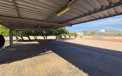 Revente - Villa -
Crevillente