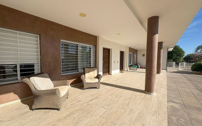 Revente - Villa -
Crevillente