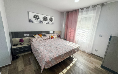 Revente - Villa -
Crevillente