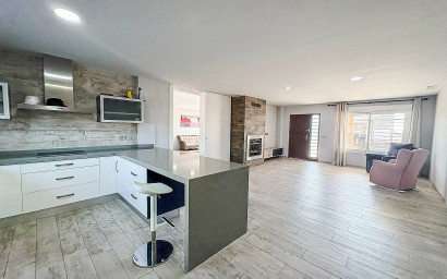 Revente - Villa -
Crevillente