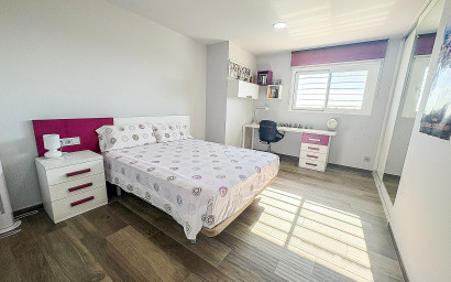 Revente - Villa -
Crevillente