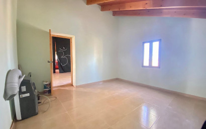 Resale - Village house -
Yecla