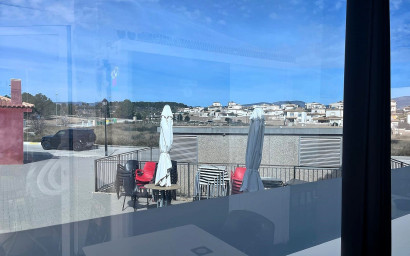 Resale - Business -
Castalla