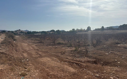 Resale - Land -
Monovar