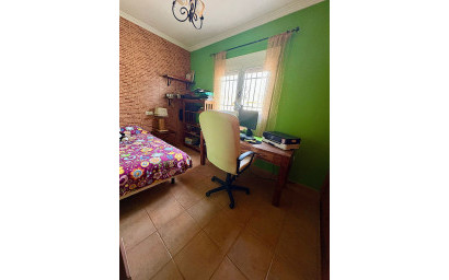 Resale - Townhouse -
Pinoso