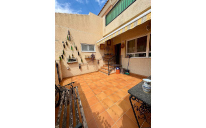 Resale - Townhouse -
Pinoso