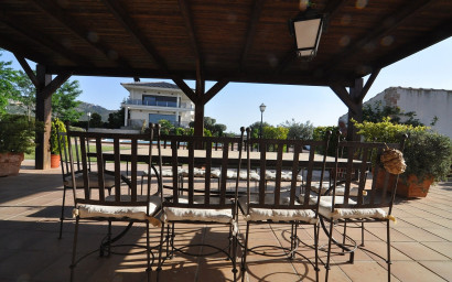 Resale - Villa -
Villena