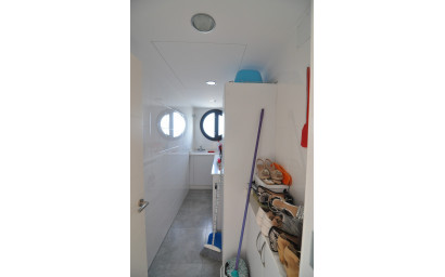 Resale - Villa -
Villena