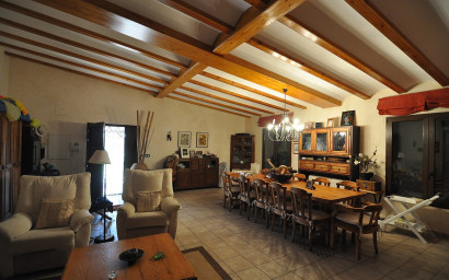 Resale - Villa -
Villena