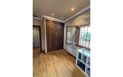 Resale - Villa -
Elda