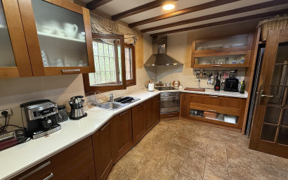 Resale - Villa -
Elda