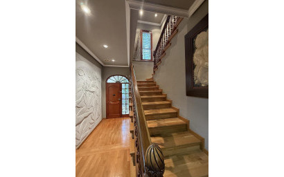 Resale - Villa -
Elda