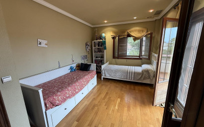 Resale - Villa -
Elda