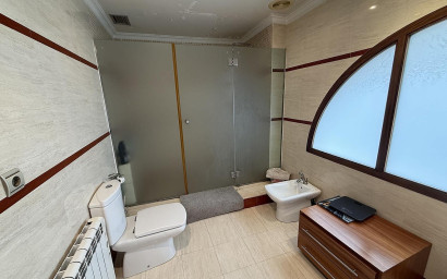 Resale - Villa -
Elda