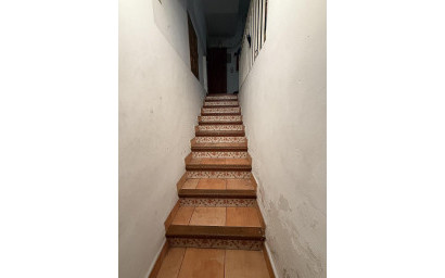 Resale - Villa -
Elda