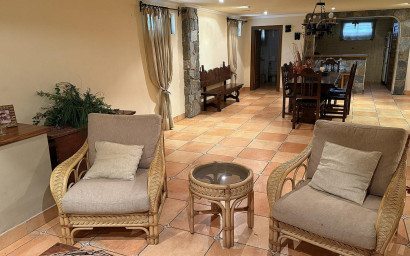 Resale - Villa -
Elda