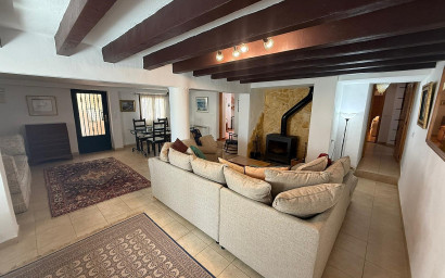 Herverkoop - Landhuis -
Castalla