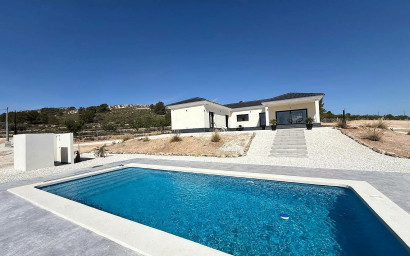 Herverkoop - Villa -
Pinoso