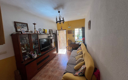 Revente - Maison mitoyenne -
Elche de la Sierra