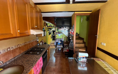 Revente - Maison mitoyenne -
Elche de la Sierra