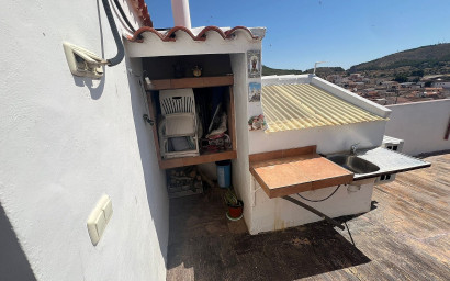 Revente - Maison mitoyenne -
Elche de la Sierra