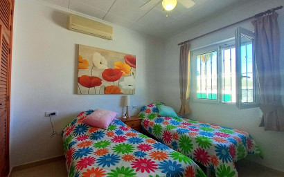 Revente - Villa -
Torrevieja