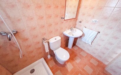 Revente - Maison mitoyenne -
Canada De La Lena