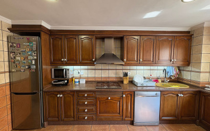 Herverkoop - Plat -
Petrer