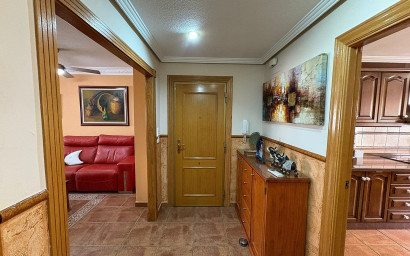 Herverkoop - Plat -
Petrer