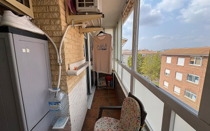 Herverkoop - Plat -
Petrer