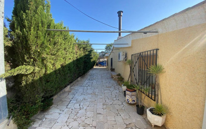 Resale - Villa -
Sax