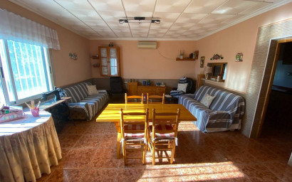 Resale - Villa -
Sax