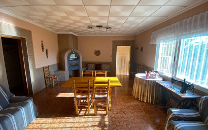 Resale - Villa -
Sax