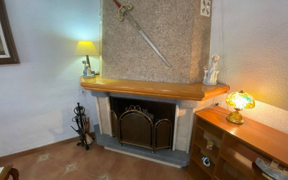 Resale - Villa -
Sax