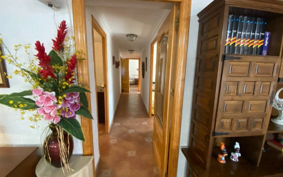 Resale - Villa -
Sax