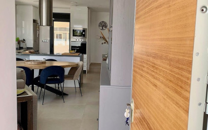 Resale - Villa -
Daya Vieja