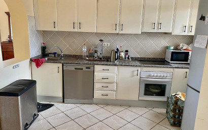 Herverkoop - Villa -
Onil