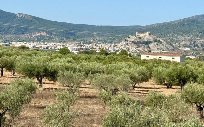 Herverkoop - Villa -
Onil