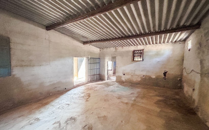 Resale - Finca / Country Property -
Monovar