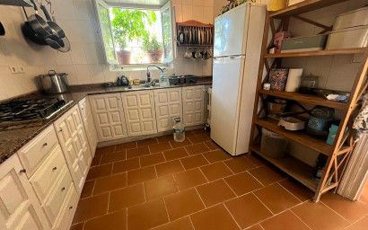 Resale - Finca / Country Property -
Castalla