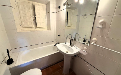 Resale - Finca / Country Property -
Castalla