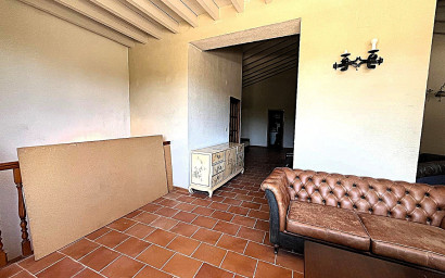 Resale - Finca / Country Property -
Castalla