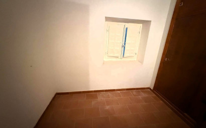 Resale - Finca / Country Property -
Castalla