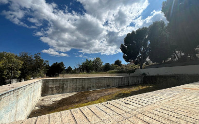 Resale - Finca / Country Property -
Castalla