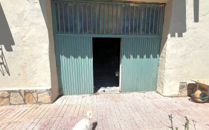 Resale - Finca / Country Property -
Castalla