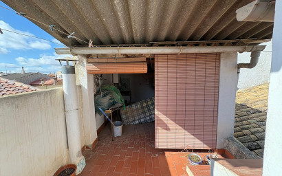 Herverkoop - Herenhuis -
Pinoso