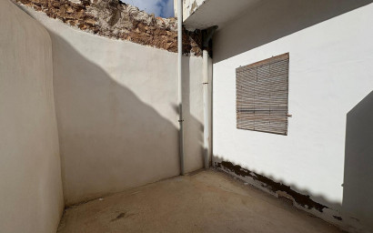 Herverkoop - Herenhuis -
Pinoso