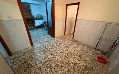 Herverkoop - Herenhuis -
Pinoso